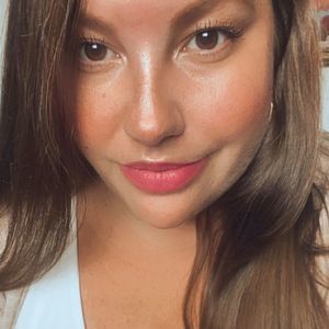 Meet your Posher, Hillary